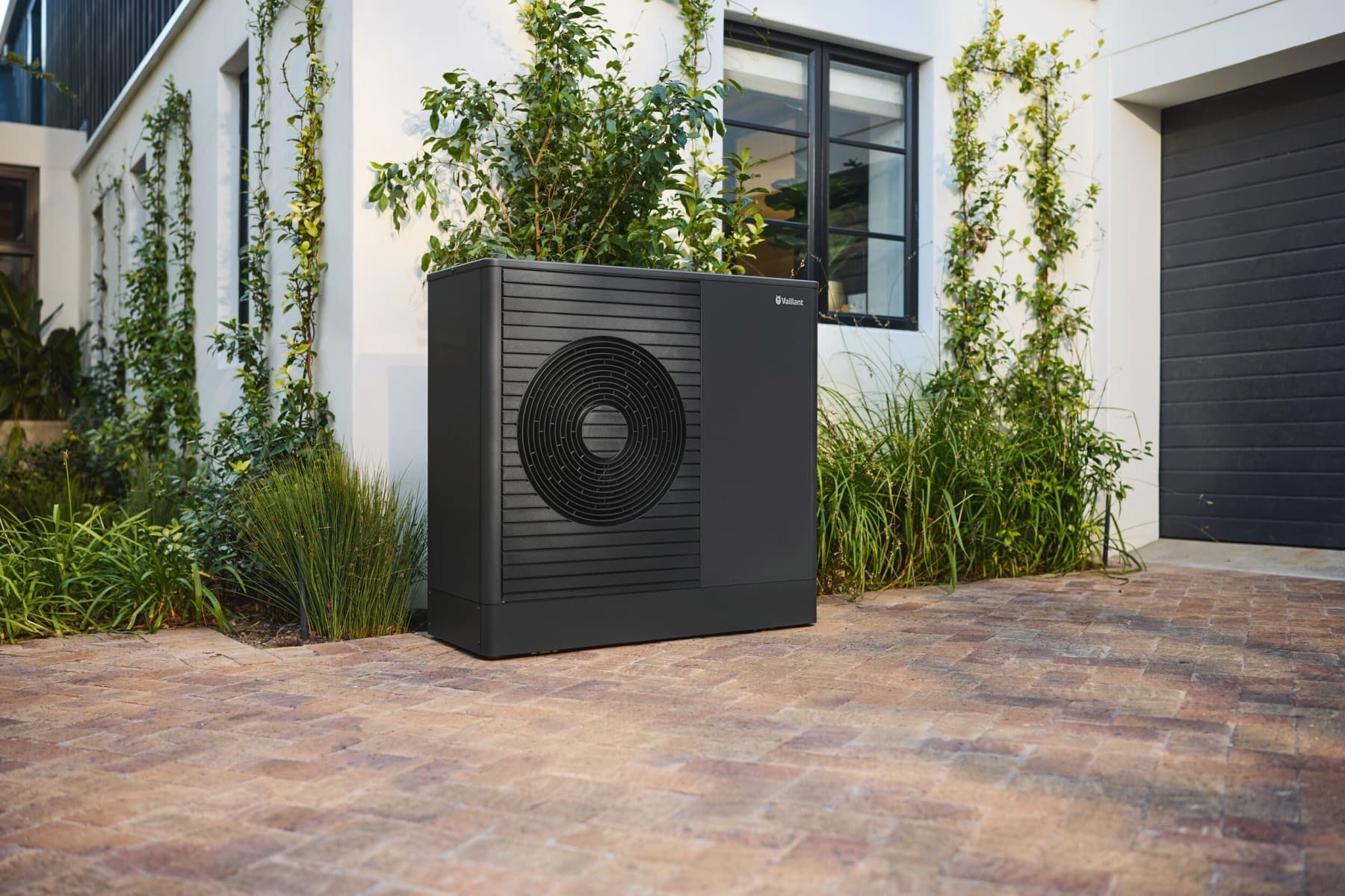 aroTHERM plus blizu prozora
